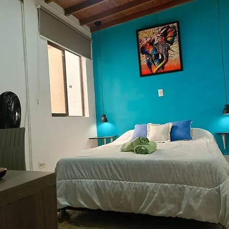 Alojamiento Guadalupe 105 Medellin Exterior photo
